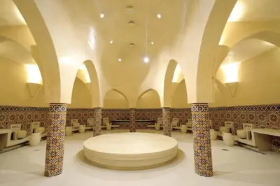 a large room with a large circle in the middle at Marina Love in Casablanca