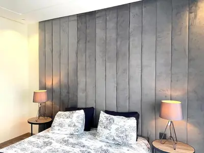 a bedroom with two beds and two lamps at Eden Luxury Anfa-Big Apt 3 Bedrooms/Massira Avenue in Casablanca