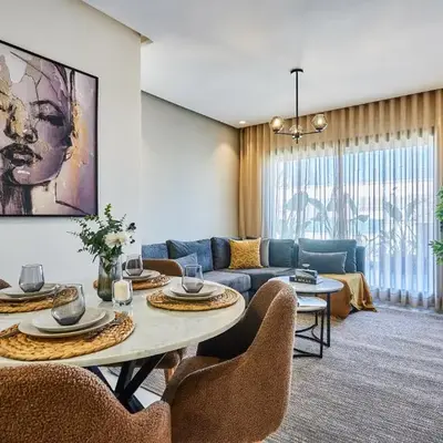 Sleek and Modern 2-Bed Unit in Downtown Casa