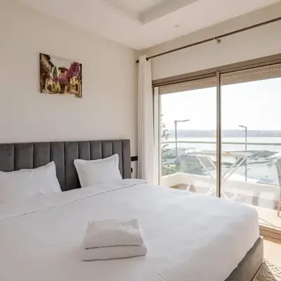 Luxurious Apt - Sea View
