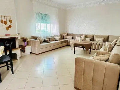 Gallery image of Villa 3 niveaux près de la mer in Tamaris