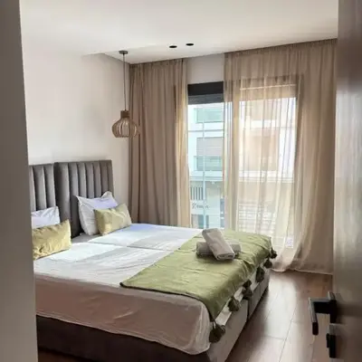 Modern minimaliste retreat in Maarif