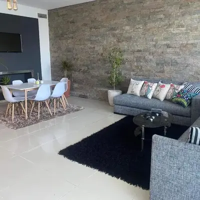 Melrose beach apartment