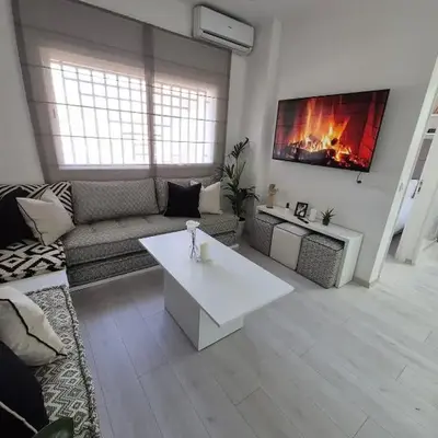Studio close to Descartes high school