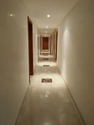 an empty hallway with a hallwayngthngthngthngthngthngthngthngthngthngth at Home Stay Casa in Casablanca