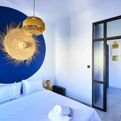 Suite BD ANFA - Queen Bed & Private Balcony