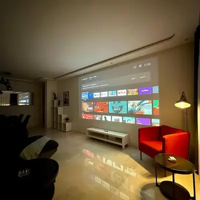 Luxury Oasis Apartment -Rooftop Pool & Home Cinema