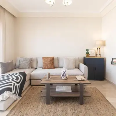Luxury 2BR Apartment City Center with Parking