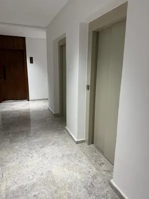 an empty room with two doors and a hallway at Studio Le Cœur Casablanca in Casablanca