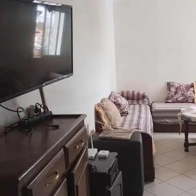 Hébergement en lit dans chambre et salle de bain partagées pour Hommes