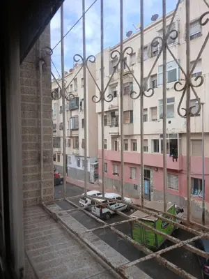 a view of a building from a window at Cambre à louer in Casablanca