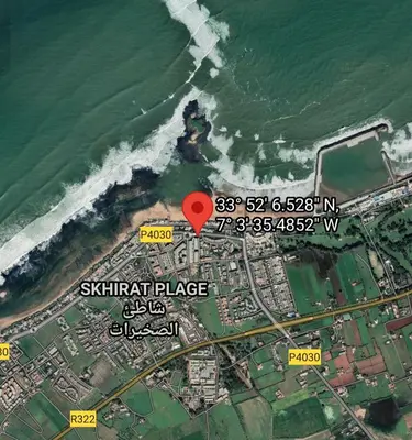 a map of the beach with a red marker at Appartement neuf haut standing vue mer in Skhirat