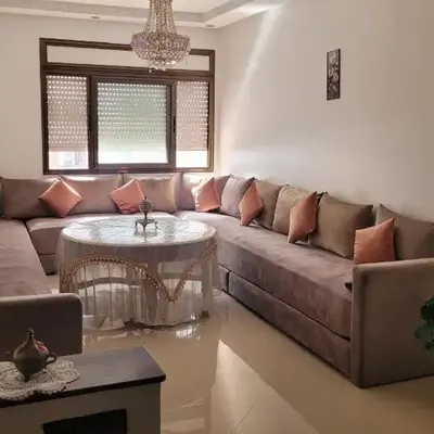 Bel Appartement spacieux 3 pièces avec double salon Paisible & Proche de la Gare d'Agdal